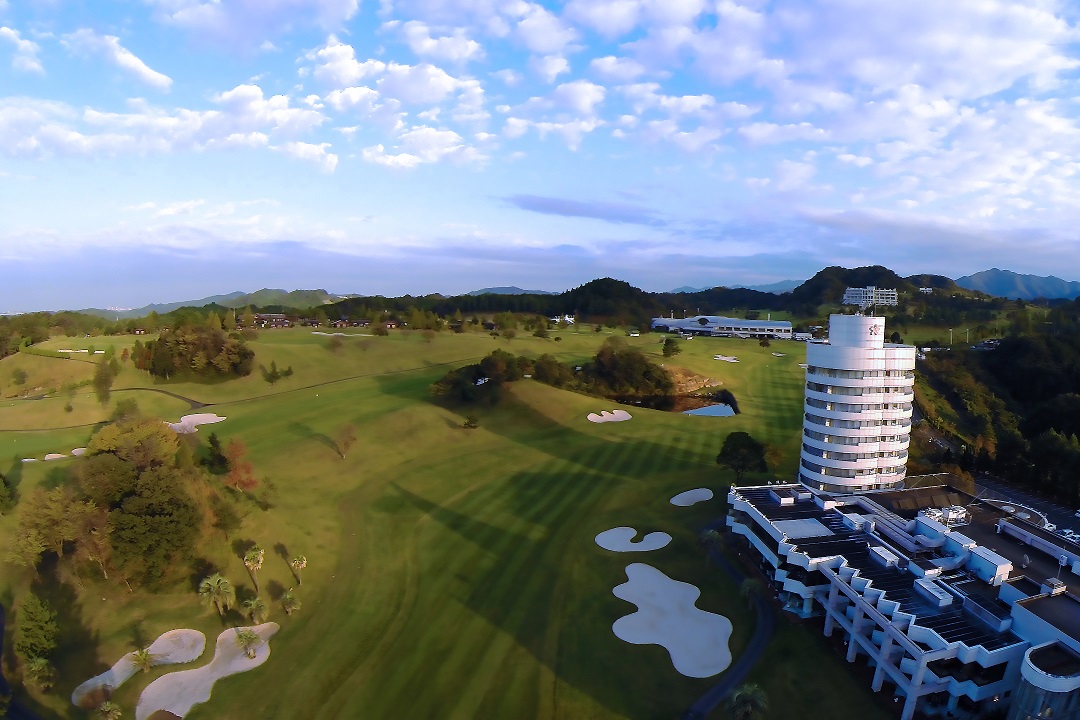 白山ヴィレッジゴルフ倶楽部